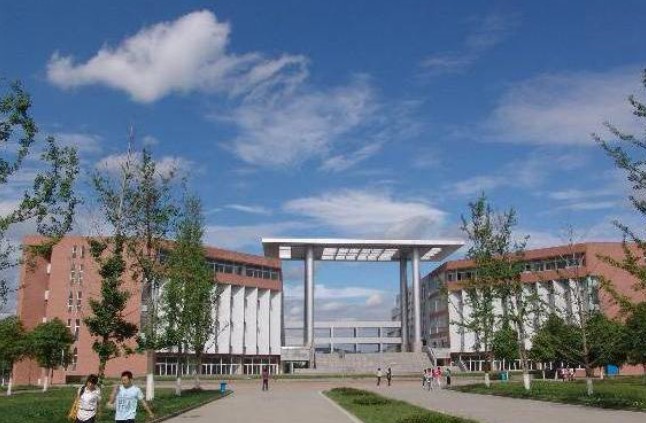 四川工程職業(yè)技術(shù)學(xué)院校園風(fēng)景