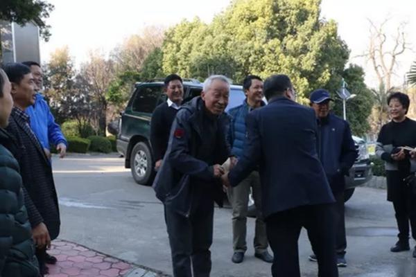 四川職業(yè)院校西昌學(xué)院接待相關(guān)領(lǐng)導(dǎo)慰問(wèn) 四川職業(yè)院校西昌學(xué)院接待相關(guān)領(lǐng)導(dǎo)慰問(wèn)