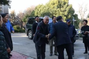 四川職業(yè)院校西昌學(xué)院接待相關(guān)領(lǐng)導(dǎo)慰問