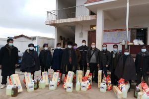 四川職業(yè)院校西昌學(xué)院院長(zhǎng)一行赴布拖縣開展扶貧工作