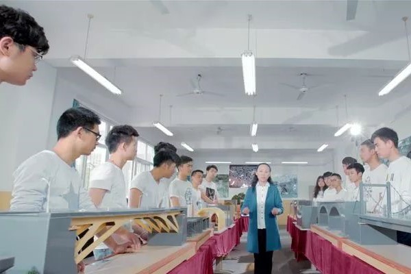 交院道路與橋梁工程系專業(yè)