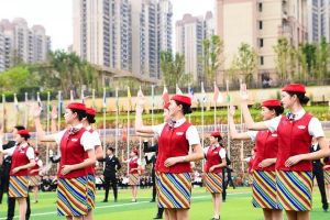 在西南航空學(xué)院潮爆了|成都高校換潮服秀青春