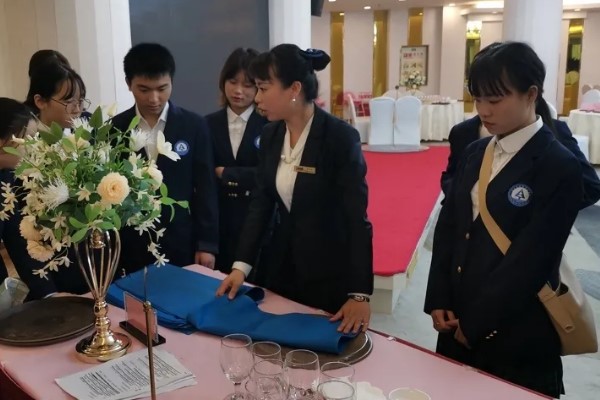 四川省服裝藝術學校好嗎地址在哪里