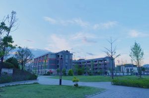 西昌天立國(guó)際學(xué)校