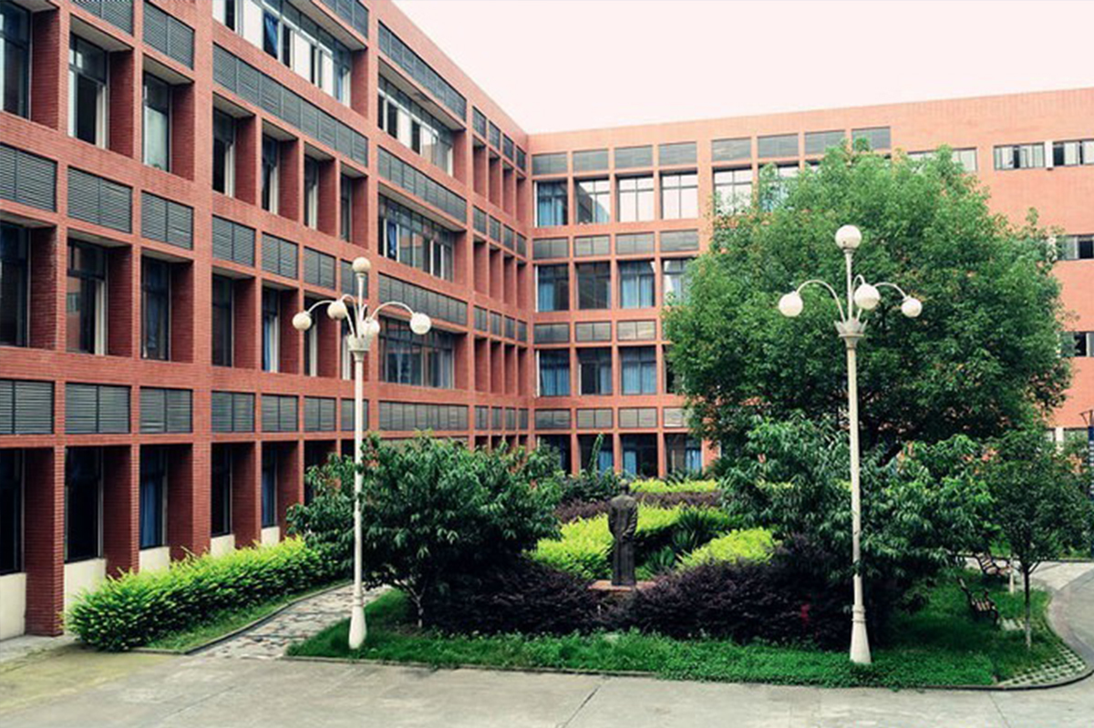 四川省江油市第一中學(xué)