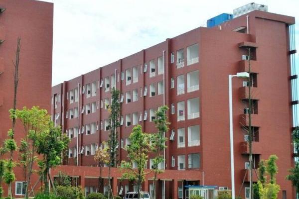 四川興科城市交通技工學(xué)校招生