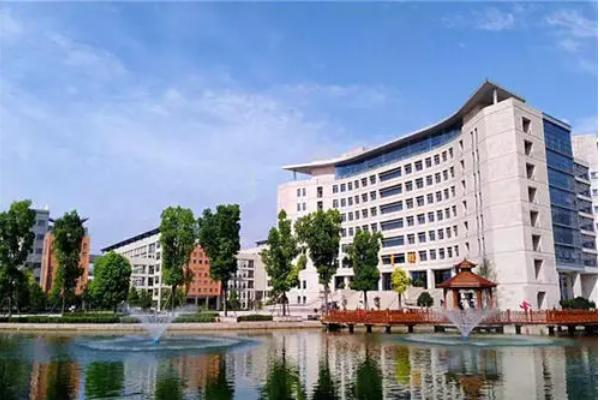 四川礦產(chǎn)機(jī)電技師學(xué)院招生簡(jiǎn)章