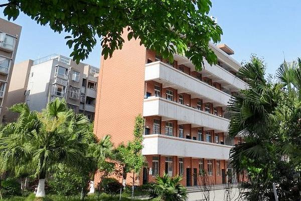 眉山實驗高級中學(xué) 眉山實驗高級中學(xué)