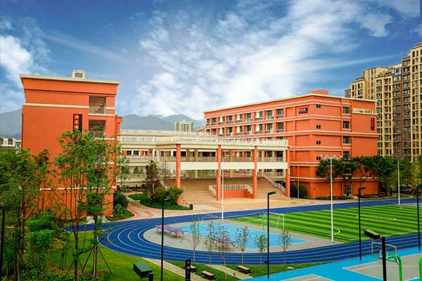 都江堰市嘉祥外國語學校