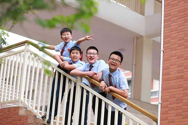 都江堰市嘉祥外國語學校