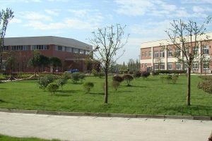 蒲江縣壽安中學(xué)校園環(huán)境好嗎