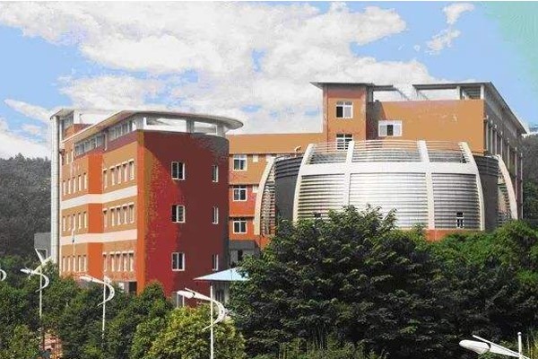 成都北大青鳥學(xué)校 成都北大青鳥學(xué)校