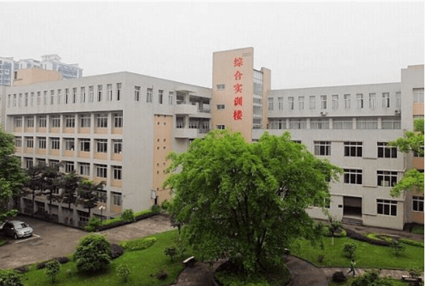 瀘州市納溪區(qū)江南職業(yè)中學