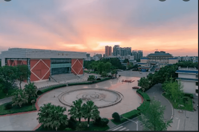 四川交通職業(yè)技術(shù)學(xué)院