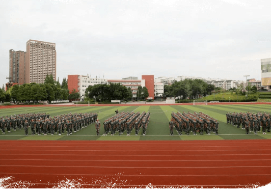 成都龍泉中學(xué)