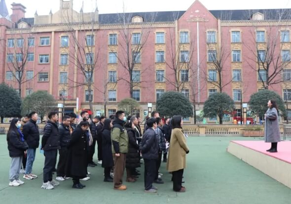 四川五月花技師學(xué)院 四川五月花技師學(xué)院