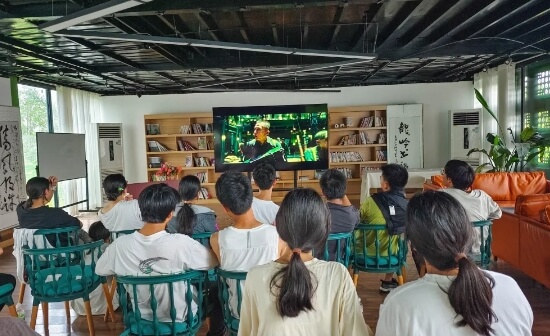 四川經(jīng)濟(jì)管理學(xué)校