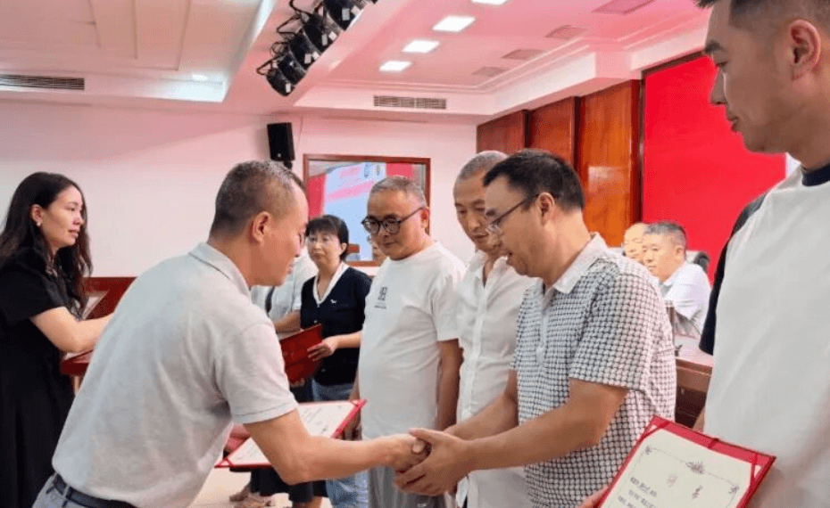 鹽亭縣職業(yè)技術(shù)學(xué)校 鹽亭縣職業(yè)技術(shù)學(xué)校