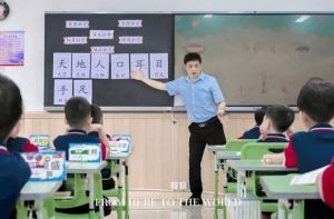 2026年北外附屬東坡外國語學校高中師資怎么樣_教學管理