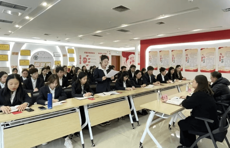 資陽(yáng)口腔職業(yè)學(xué)院