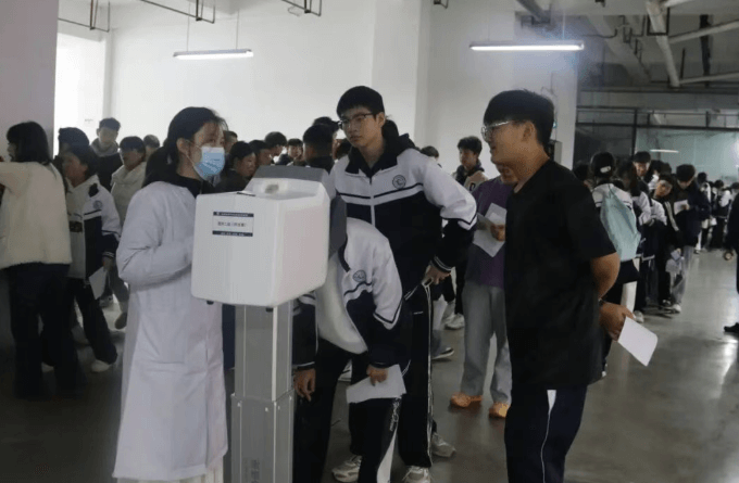 成都廣信數(shù)字技術(shù)職業(yè)學(xué)校